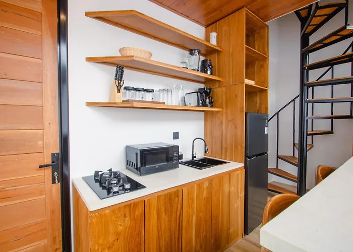 Casa Tropicalia - 2br Private In